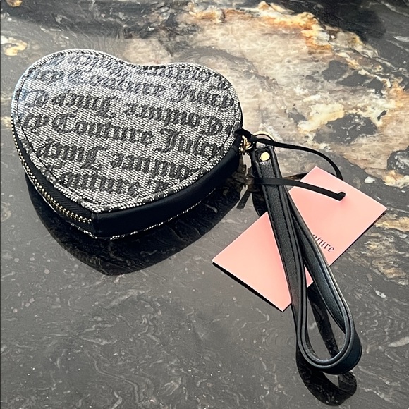 Juicy Couture Freshly Picked Heart Zip Around Wristlet - Picture 5 of 7